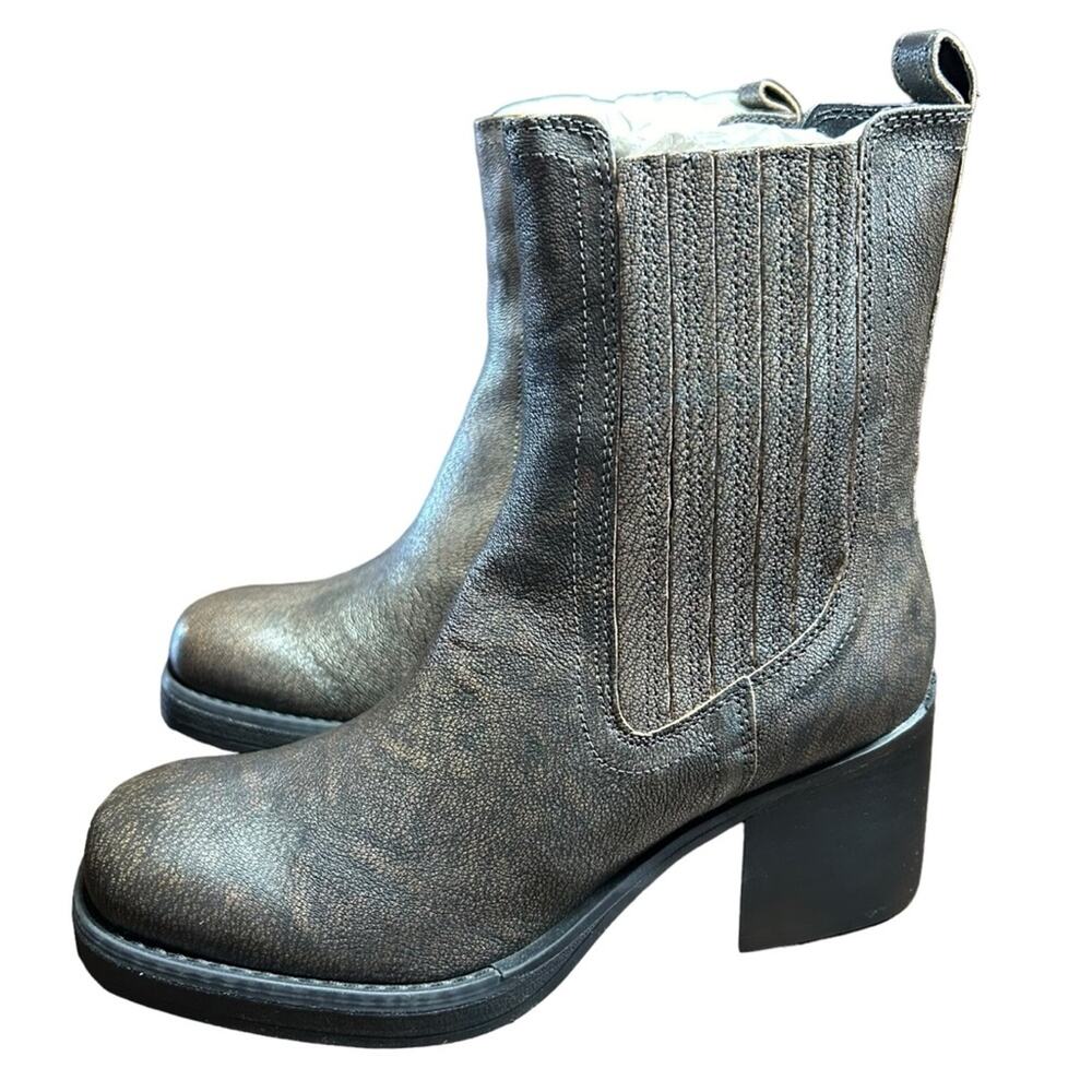 Kenneth Cole Jet Black Antique Gold Leather Chelsea Boots Chunky Heel Size 7.5